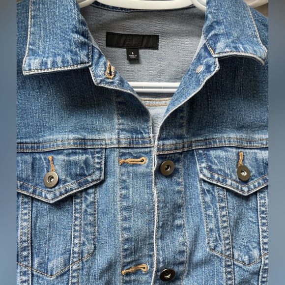 Uniqlo Jean jacket - blue size S - Picture 3 of 4